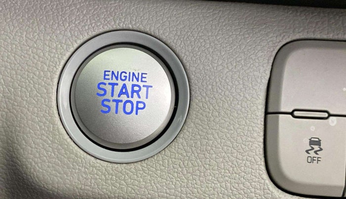 2022 Hyundai VENUE SX 1.2 PETROL, Petrol, Manual, 31,199 km, Keyless Start/ Stop Button