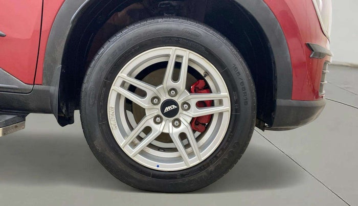 2022 Hyundai VENUE SX 1.2 PETROL, Petrol, Manual, 31,199 km, Right Front Wheel