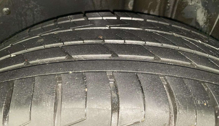 2020 MG HECTOR PLUS SHARP 1.5 PETROL TURBO DCT 6-STR, Petrol, Automatic, 23,528 km, Left Rear Tyre Tread