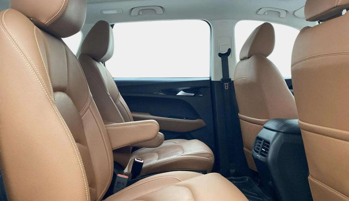 2020 MG HECTOR PLUS SHARP 1.5 PETROL TURBO DCT 6-STR, Petrol, Automatic, 23,528 km, Right Side Rear Door Cabin