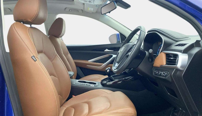 2020 MG HECTOR PLUS SHARP 1.5 PETROL TURBO DCT 6-STR, Petrol, Automatic, 23,528 km, Right Side Front Door Cabin