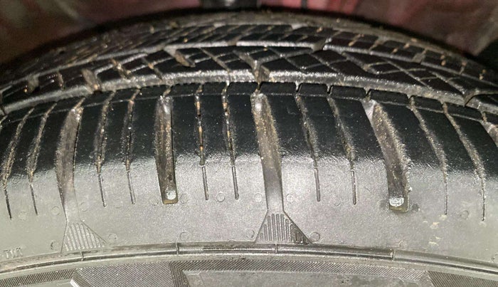 2019 Hyundai Creta SX AT 1.6 DIESEL, Diesel, Automatic, 72,438 km, Right Front Tyre Tread