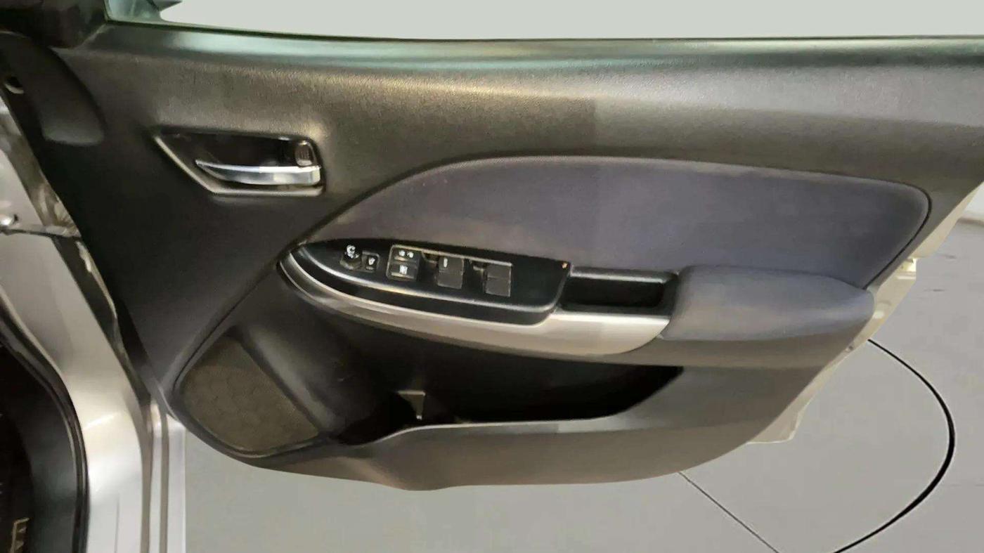 2019 Maruti Baleno ALPHA CVT PETROL 1.2, Petrol, Automatic, 35,552 km, Driver Side Door Panels Control