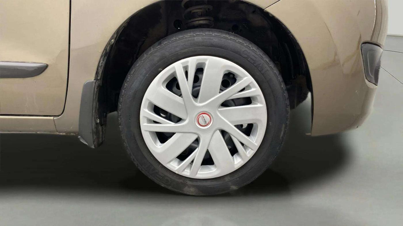 2018 Maruti Wagon R 1.0 VXI, Petrol, Manual, 31,177 km, Right Front Wheel