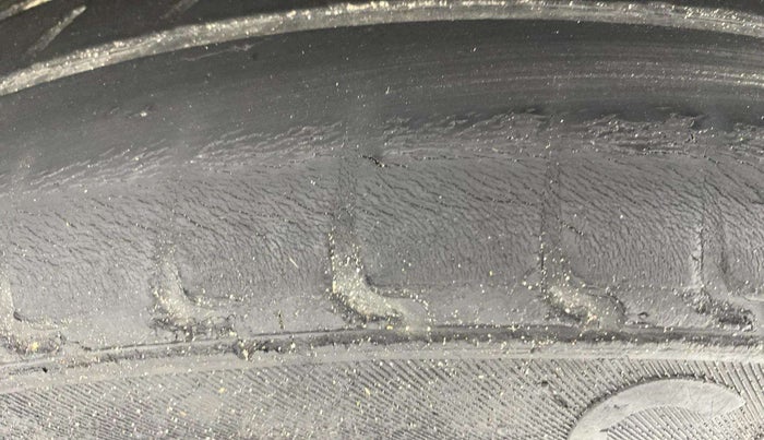 2018 Maruti Wagon R 1.0 VXI, Petrol, Manual, 31,177 km, Left Rear Tyre Tread