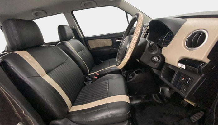 2018 Maruti Wagon R 1.0 VXI, Petrol, Manual, 31,177 km, Right Side Front Door Cabin