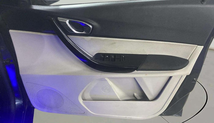 2022 Tata TIGOR XZ PLUS CNG, CNG, Manual, 46,094 km, Driver Side Door Panels Control