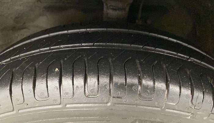 2018 Maruti Wagon R 1.0 LXI CNG, CNG, Manual, 49,832 km, Left Front Tyre Tread