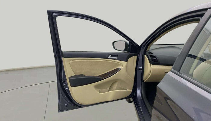 2017 Hyundai Verna 1.6 VTVT SX O, CNG, Manual, 48,762 km, LHS Front Door
