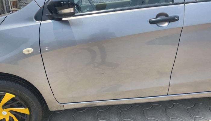 2017 Maruti Celerio VXI, Petrol, Manual, 34,731 km, Front passenger door - Slightly dented