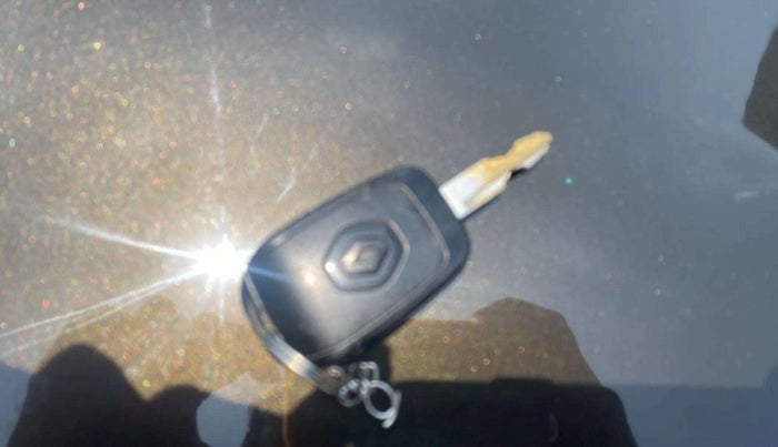 2019 Renault Kwid RXT 0.8, Petrol, Manual, 79,799 km, Key Close Up