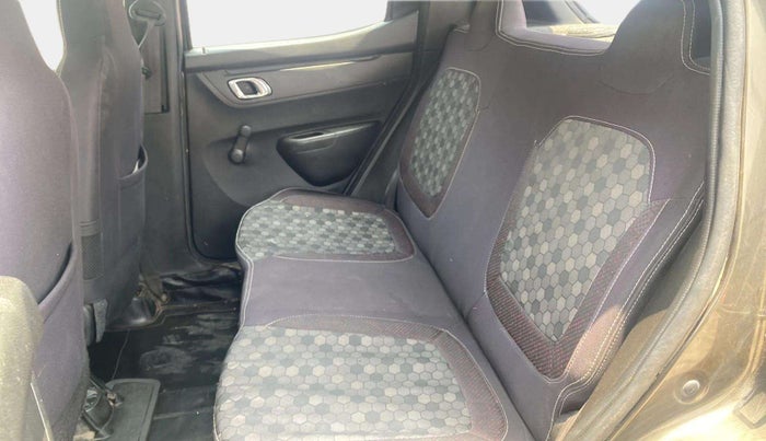 2019 Renault Kwid RXT 0.8, Petrol, Manual, 79,799 km, Right Side Rear Door Cabin