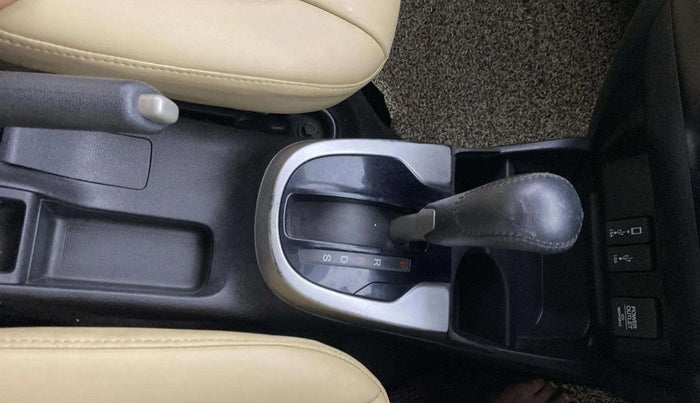 2019 Honda Jazz 1.2L I-VTEC VX CVT, Petrol, Automatic, 94,934 km, Gear Lever