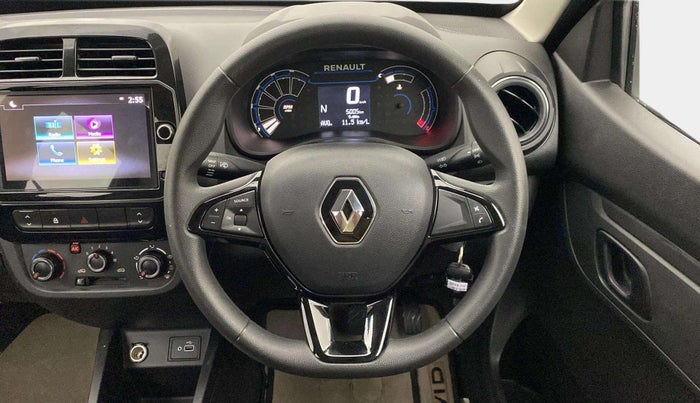 2024 Renault Kwid RXT 1.0 AMT, Petrol, Automatic, 4,955 km, Steering Wheel Close Up