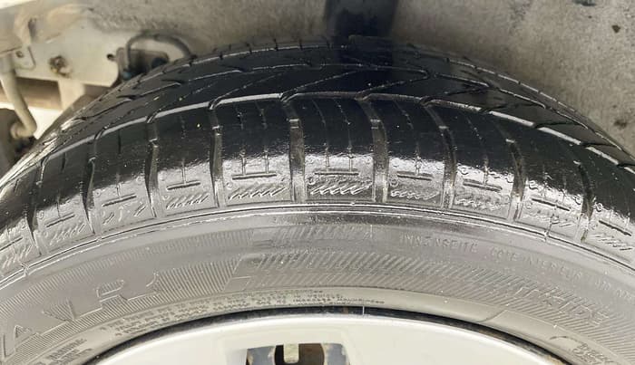 2014 Hyundai Xcent S 1.2, Petrol, Manual, 85,654 km, Right Rear Tyre Tread