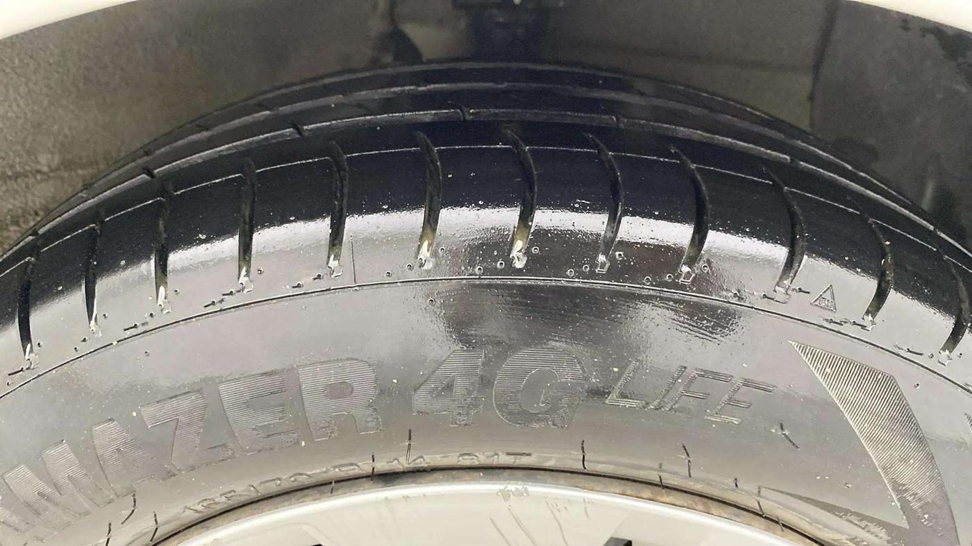 2014 Hyundai Xcent S 1.2, Petrol, Manual, 85,654 km, Right Front Tyre Tread