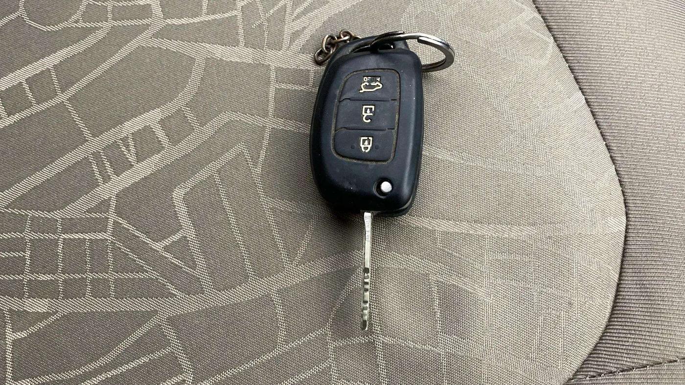 2014 Hyundai Xcent S 1.2, Petrol, Manual, 85,654 km, Key Close Up