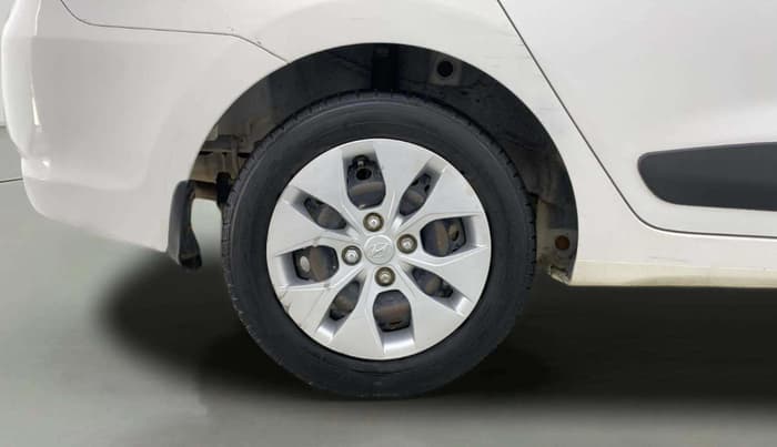 2014 Hyundai Xcent S 1.2, Petrol, Manual, 85,654 km, Right Rear Wheel