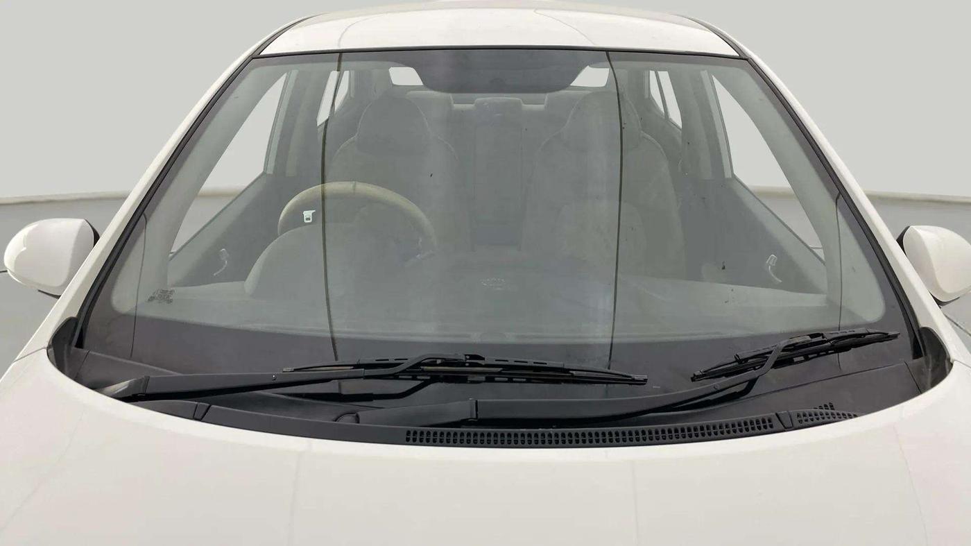 2014 Hyundai Xcent S 1.2, Petrol, Manual, 85,654 km, Front Windshield