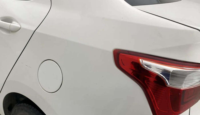 2017 Hyundai Xcent E+, Petrol, Manual, 48,249 km, Left quarter panel - Minor scratches
