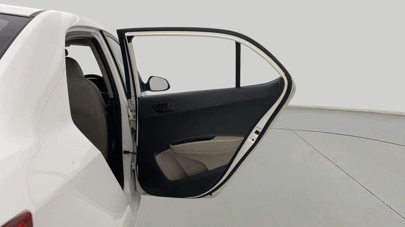 2017 Hyundai Xcent E+, Petrol, Manual, 48,292 km, RHS Rear Door