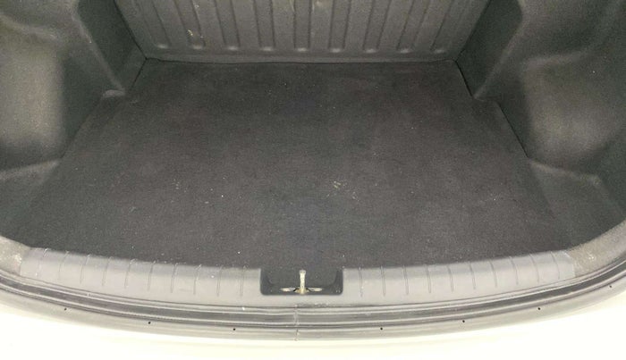 2017 Hyundai Xcent E+, Petrol, Manual, 48,249 km, Boot Inside