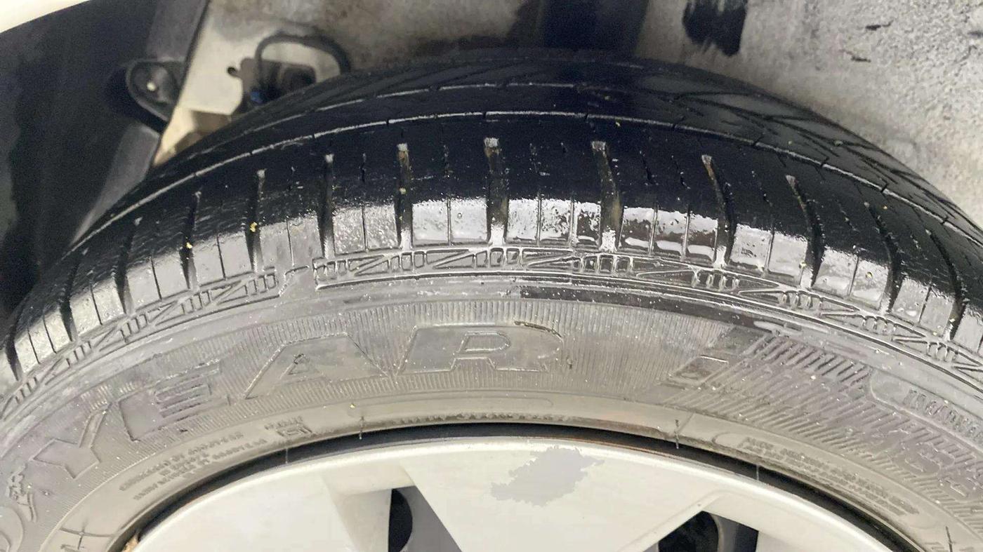 2017 Hyundai Xcent E+, Petrol, Manual, 48,292 km, Right Rear Tyre Tread