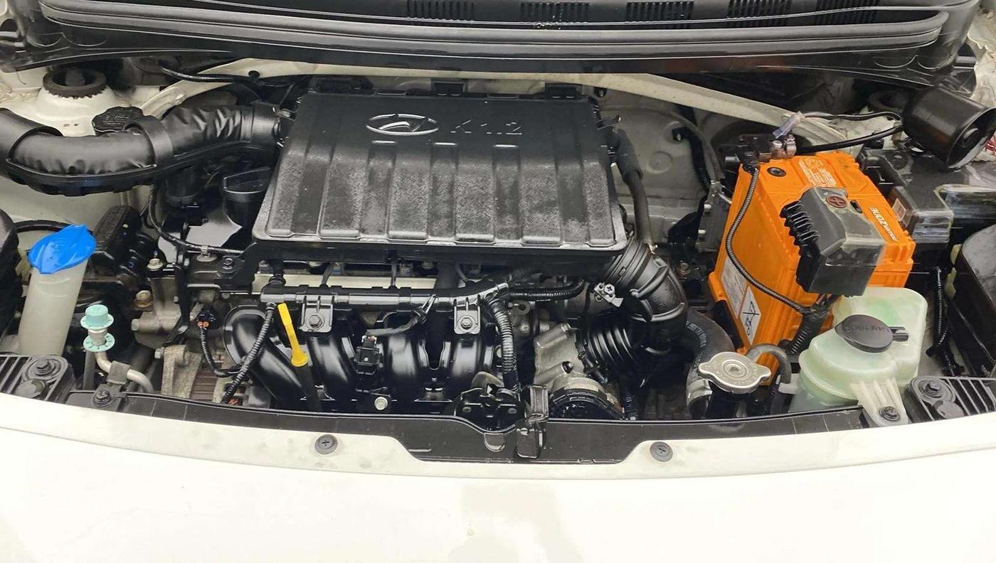 2017 Hyundai Xcent E+, Petrol, Manual, 48,292 km, Engine View