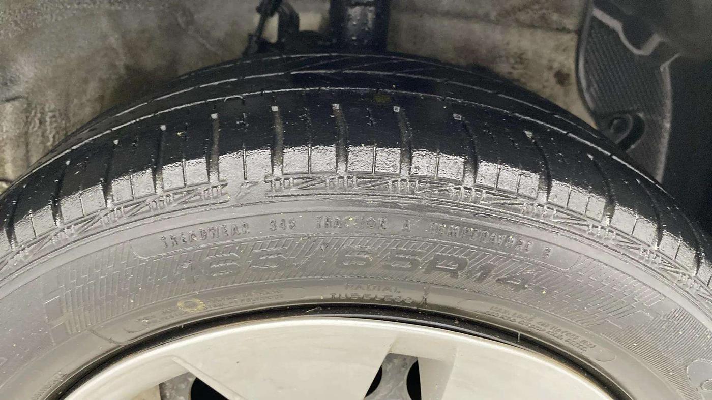 2017 Hyundai Xcent E+, Petrol, Manual, 48,292 km, Right Front Tyre Tread