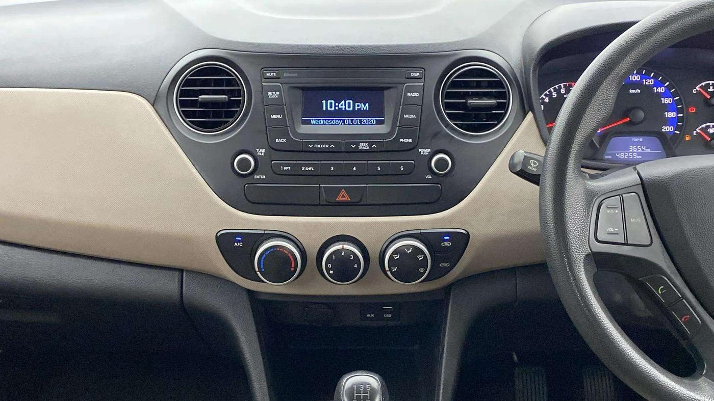 2017 Hyundai Xcent E+, Petrol, Manual, 48,292 km, Air Conditioner