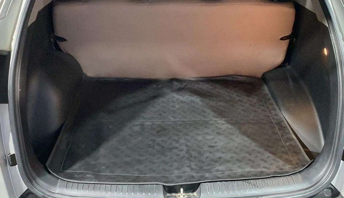 2018 Hyundai Creta E PLUS 1.6 PETROL, Petrol, Manual, 45,366 km, Boot Inside