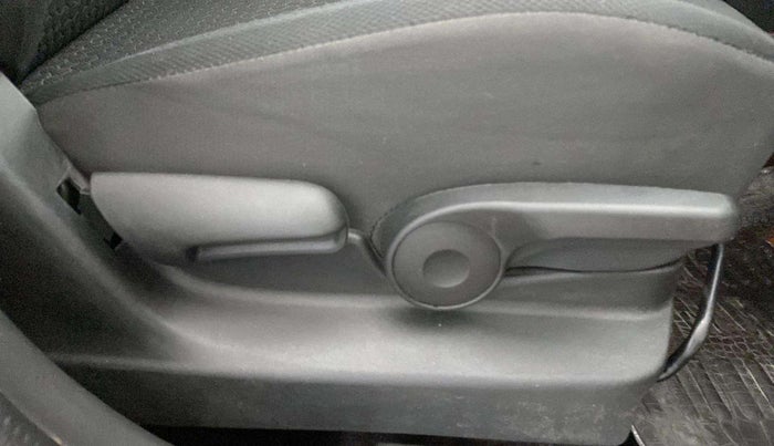2019 Maruti Vitara Brezza ZDI, Diesel, Manual, 44,457 km, Driver Side Adjustment Panel