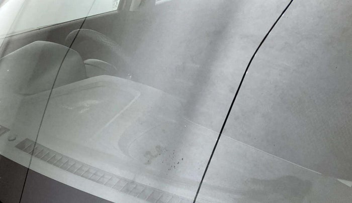 2019 Maruti Vitara Brezza ZDI, Diesel, Manual, 44,457 km, Front windshield - Minor spot on windshield