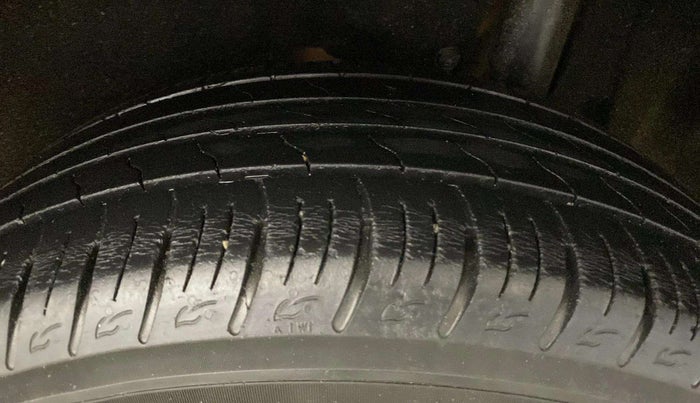 2019 Maruti Vitara Brezza ZDI, Diesel, Manual, 44,457 km, Left Rear Tyre Tread