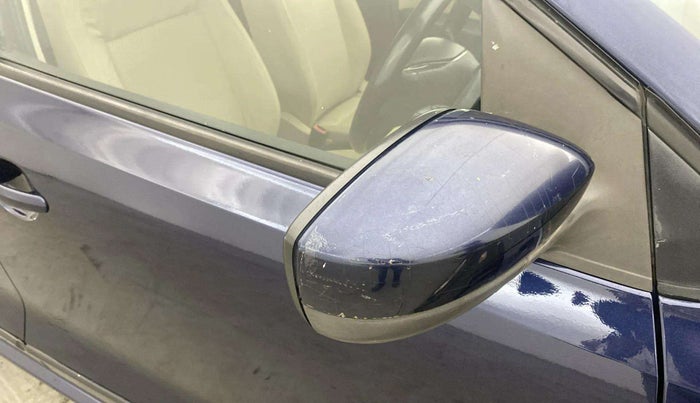 2015 Volkswagen Polo HIGHLINE1.2L, Petrol, Manual, 74,026 km, Right rear-view mirror - Minor scratches