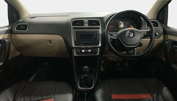 2015 Volkswagen Polo HIGHLINE1.2L, Petrol, Manual, 82,675 km, Dashboard