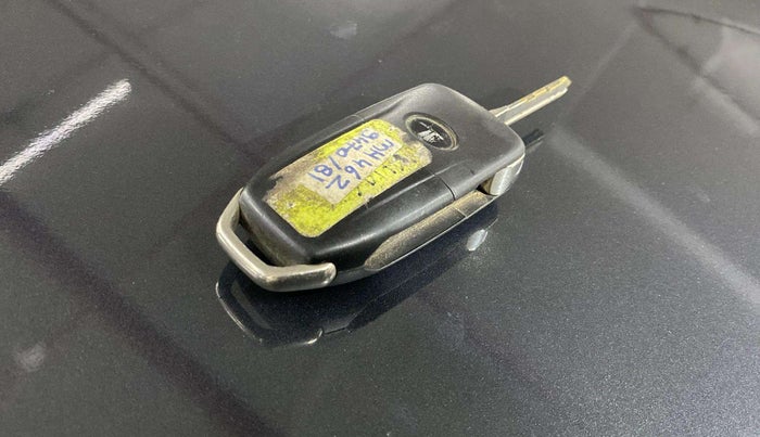 2014 Tata Zest XMS PETROL, Petrol, Manual, 56,573 km, Key Close Up