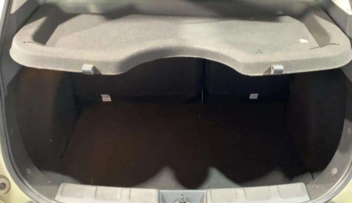 2022 Tata NEXON XZ PLUS (PREMIUM) KAZIRANGA PETROL, Petrol, Manual, 17,244 km, Boot Inside