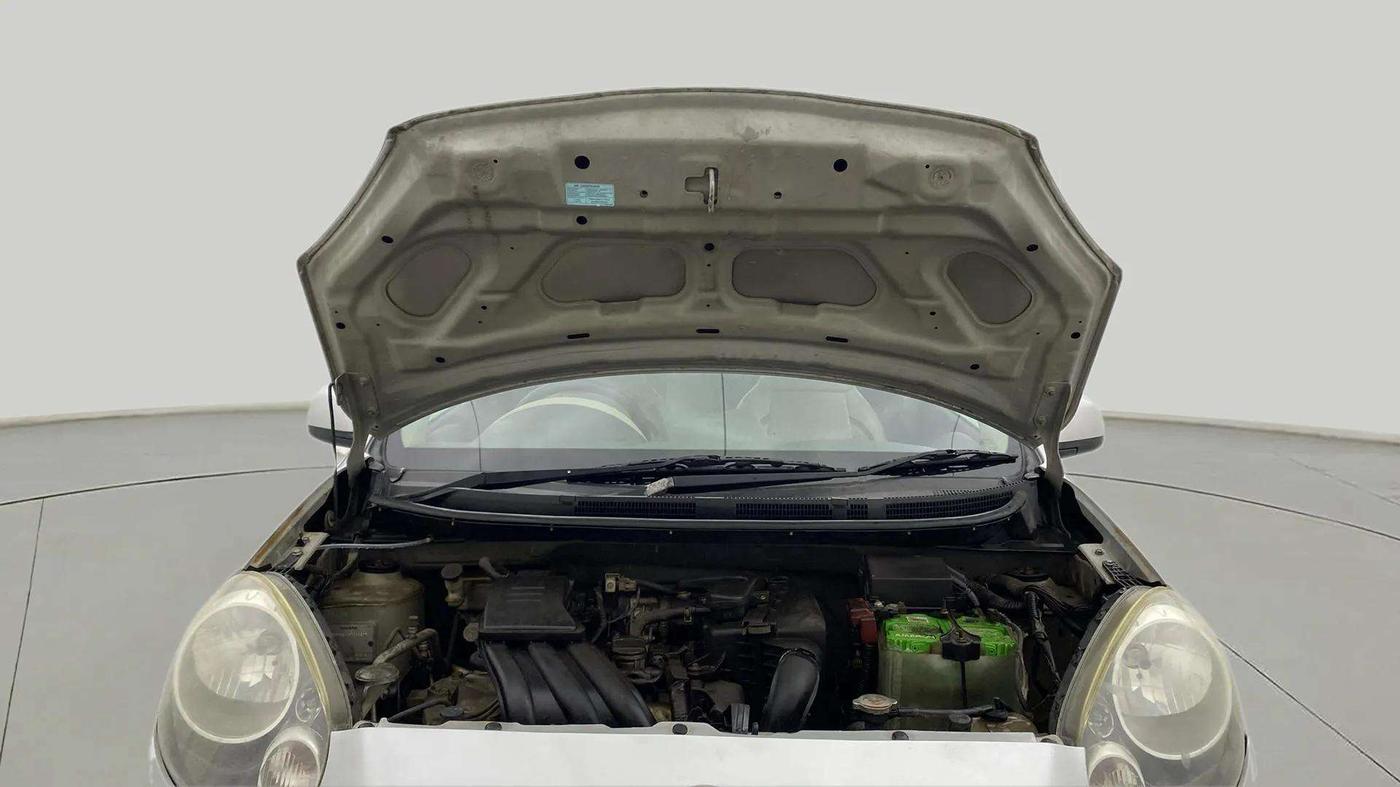 2015 Nissan Micra Active XV, Petrol, Manual, 25,410 km, Open Bonet