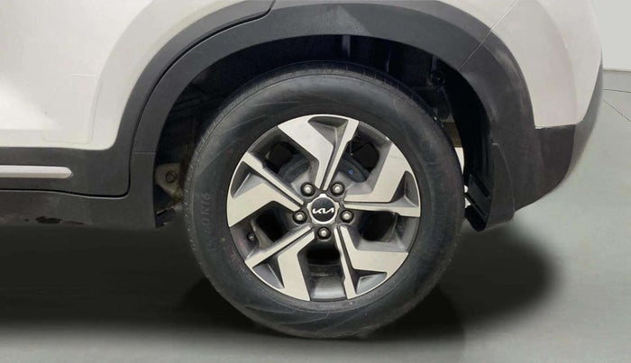 2021 KIA SONET HTX 1.5, Diesel, Manual, 66,391 km, Left Rear Wheel