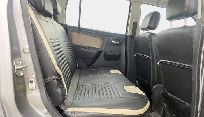 2017 Maruti Wagon R 1.0 LXI CNG, CNG, Manual, 69,841 km, Right Side Rear Door Cabin