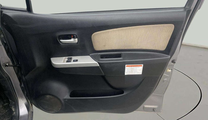 2017 Maruti Wagon R 1.0 LXI CNG, CNG, Manual, 69,841 km, Driver Side Door Panels Control
