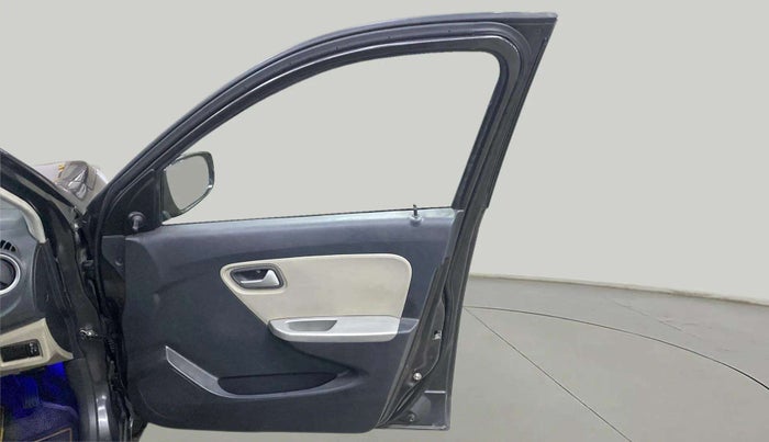 2018 Maruti Alto K10 VXI, Petrol, Manual, 41,977 km, RHS Front Door