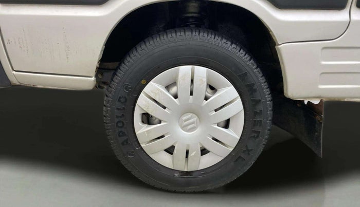 2017 Maruti Omni 5 STR, Petrol, Manual, 16,683 km, Left Front Wheel