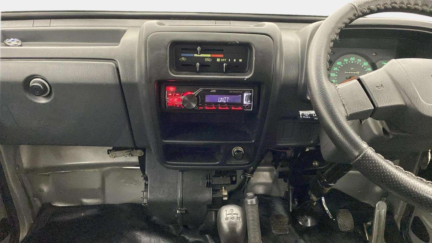 2017 Maruti Omni 5 STR, Petrol, Manual, 16,698 km, Air Conditioner