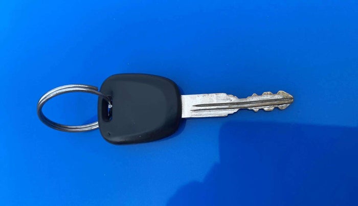 2020 Maruti S PRESSO VXI PLUS AMT, Petrol, Automatic, 27,911 km, Key Close Up