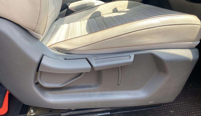 2020 Hyundai AURA SX 1.2 (O) CRDI, Diesel, Manual, 94,493 km, Driver Side Adjustment Panel