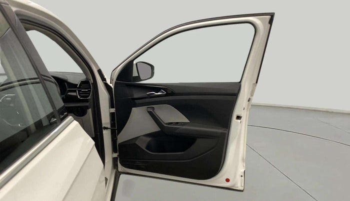 2021 Skoda KUSHAQ STYLE 1.5L TSI MT, Petrol, Manual, 38,305 km, RHS Front Door
