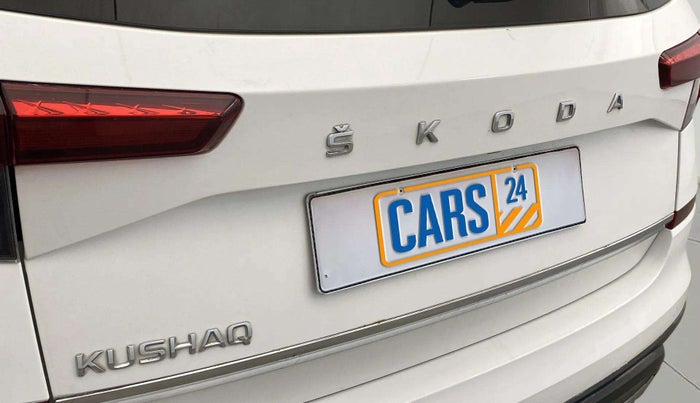 2021 Skoda KUSHAQ STYLE 1.5L TSI MT, Petrol, Manual, 38,305 km, Dicky (Boot door) - Minor scratches
