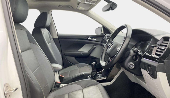 2021 Skoda KUSHAQ STYLE 1.5L TSI MT, Petrol, Manual, 38,305 km, Right Side Front Door Cabin